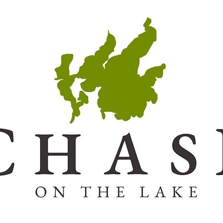 Chase On The Lake Walker Exterior photo
